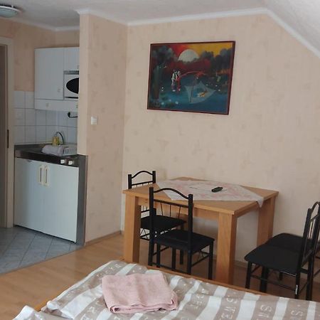 David Apartman Gyula Ngoại thất bức ảnh