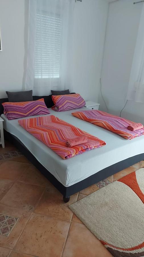 David Apartman Gyula Ngoại thất bức ảnh