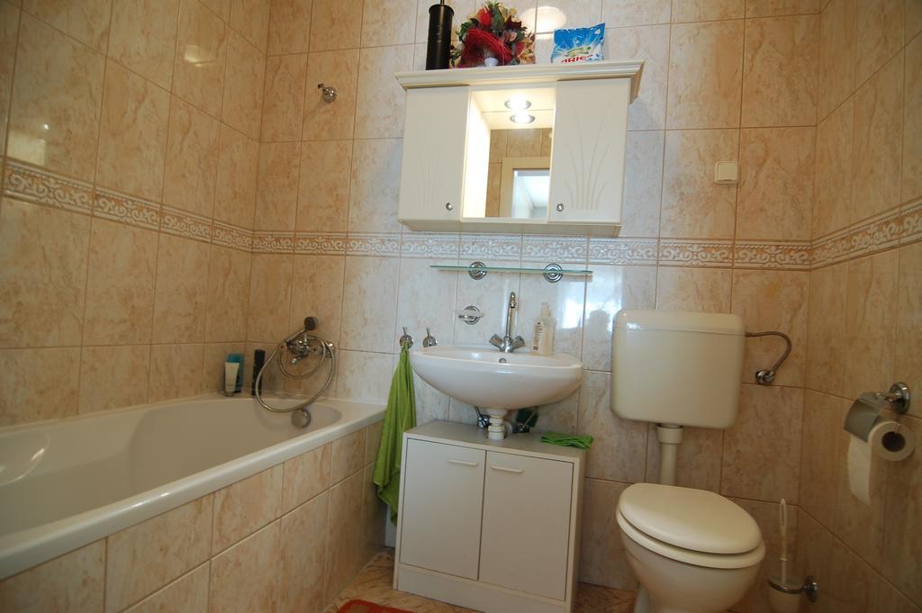 David Apartman Gyula Ngoại thất bức ảnh